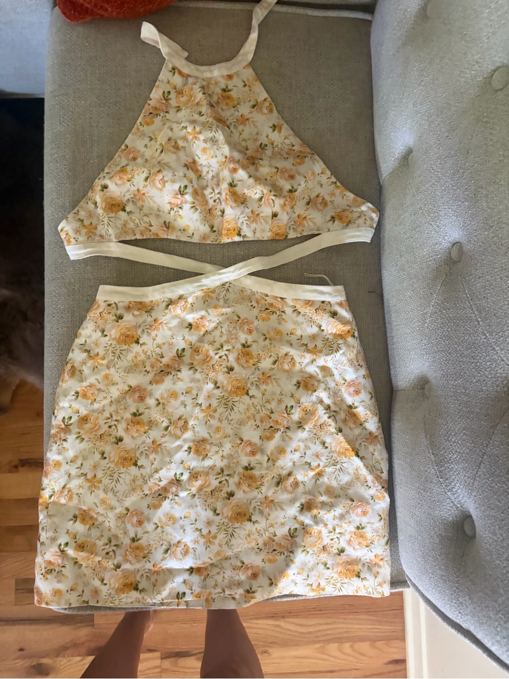 Floral Yellow Cutout Mini Skirt — White & Yellow Print - Picture 4 of 4